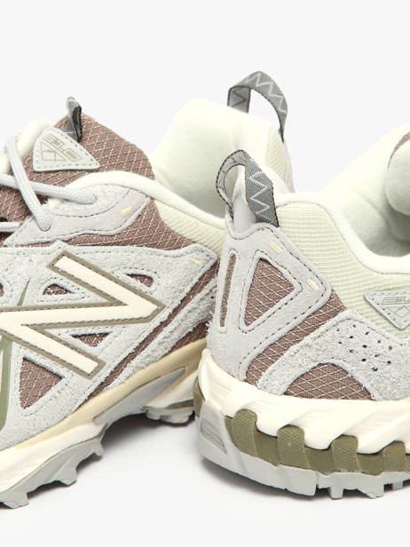 Sneakers In Leather New balance Gray boy ML610TE other view 2
