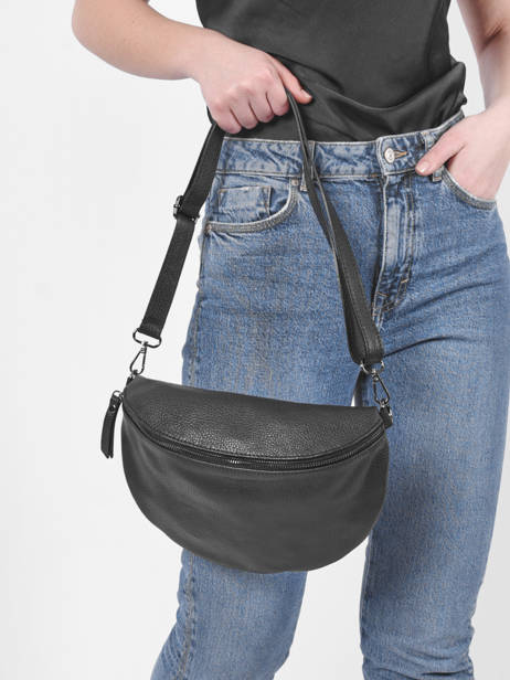 Leather Caviar Belt Bag Milano Black caviar CA21123 other view 1